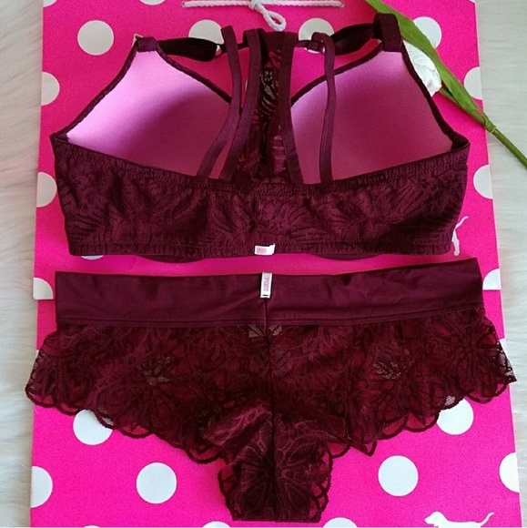 Size 34DD PINK VS FRONT CLOSE BRA + PANTY L .nwt - Picture 2 of 2